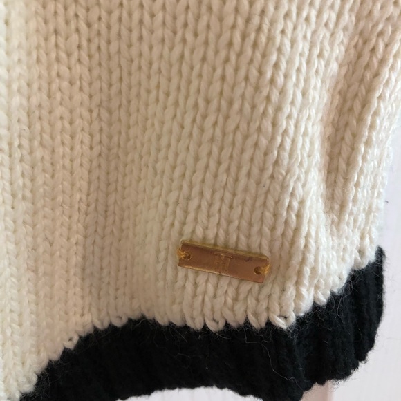 Tommy Hilfiger sweater size M - Picture 2 of 6